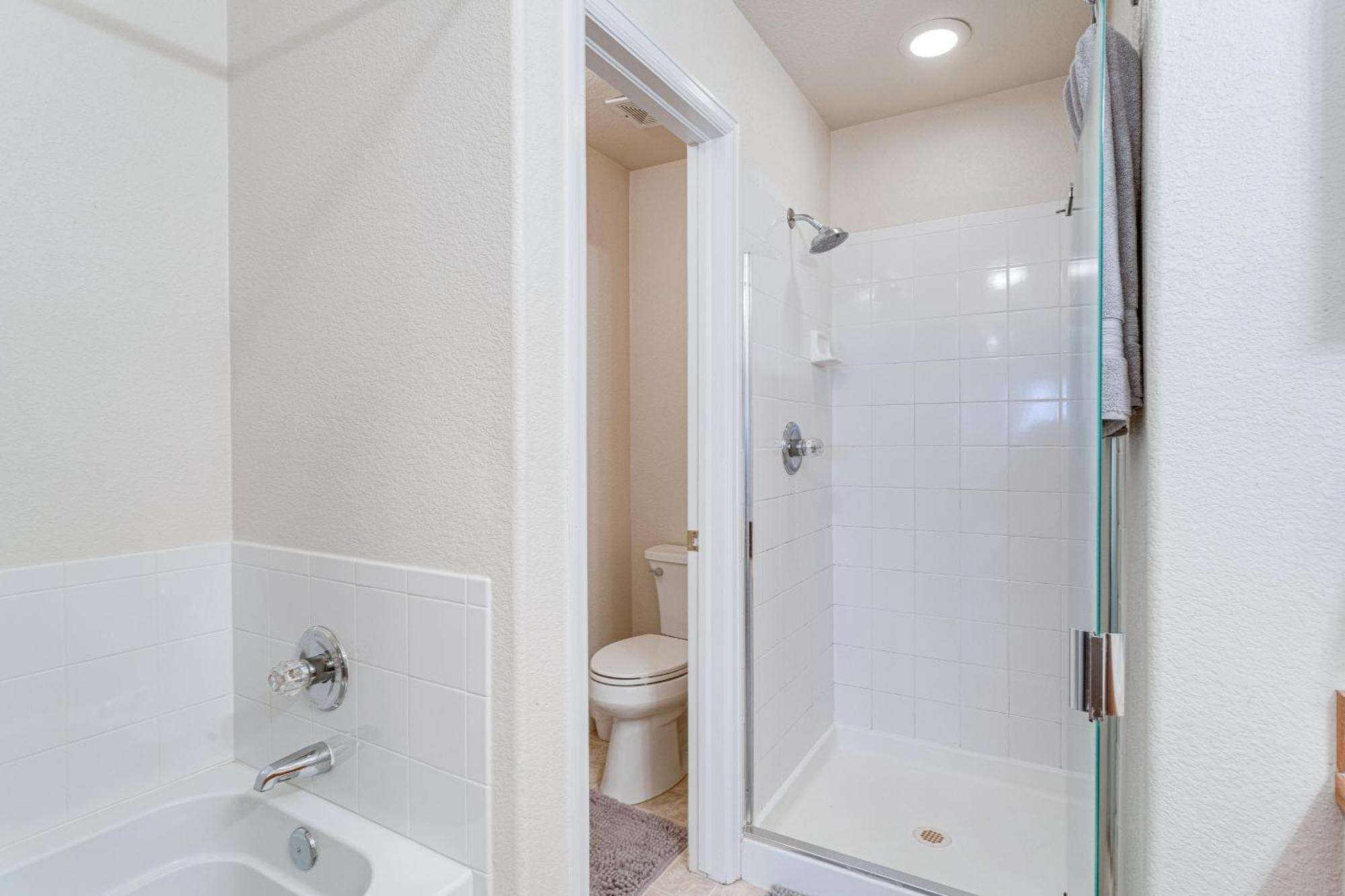 Cozy Denver Townhome With Fireplace - Near Airport! Aurora